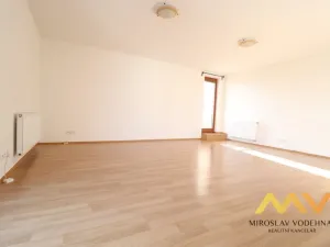Pronájem bytu 2+kk, Hradec Králové - Nový Hradec Králové, Mrštíkova, 64 m2