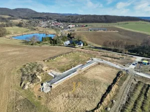 Prodej pozemku pro bydlení, Komárov, 738 m2