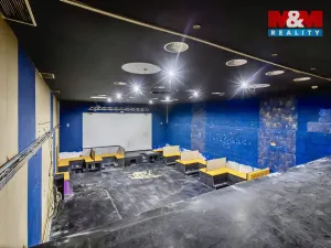 Pronájem obchodního prostoru, Jesenice, Budějovická, 289 m2