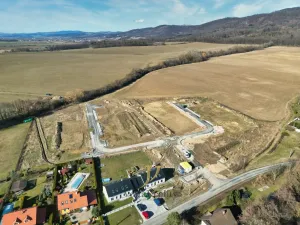 Prodej pozemku pro bydlení, Komárov, 1288 m2