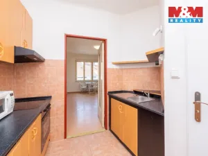 Pronájem bytu 1+kk, Praha - Dejvice, Kafkova, 33 m2