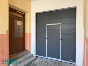 Prodej bytu 4+1, Karlovy Vary - Rybáře, nám. 17. listopadu, 105 m2