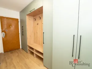 Pronájem bytu 2+kk, Praha - Kobylisy, Hlaváčova, 48 m2