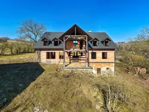 Prodej vícegeneračního domu, Libina, 500 m2