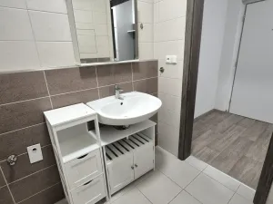 Pronájem bytu 1+kk, Cheb, Dukelská, 44 m2