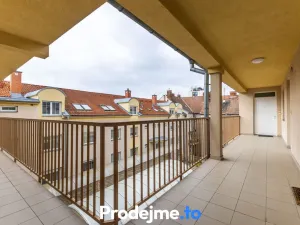 Prodej bytu 3+1, Znojmo, náměstí Svobody, 95 m2