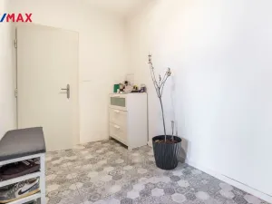Prodej bytu 3+kk, Karlovy Vary, Bulharská, 94 m2
