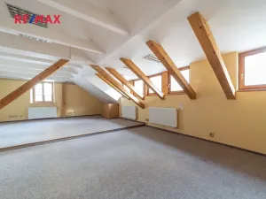 Prodej kanceláře, Šumperk, nám. Míru, 200 m2