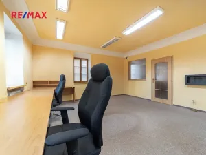 Prodej komerční nemovitosti, Šumperk, nám. Míru, 200 m2