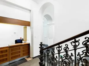 Pronájem kanceláře, Praha - Nové Město, Karlovo náměstí, 18 m2