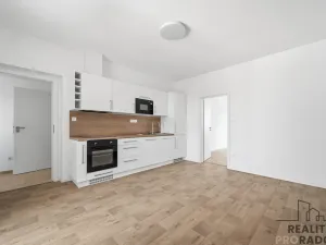 Pronájem bytu 2+kk, Pardubice - Zelené Předměstí, Teplého, 45 m2