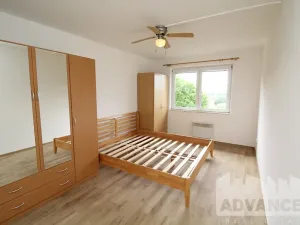 Pronájem bytu 2+1, Milovice, Spojovací, 42 m2