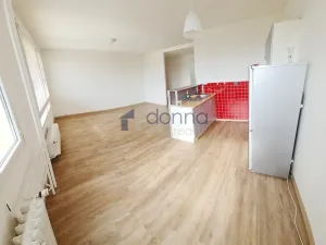 Pronájem bytu 3+kk, Praha, Novodvorská, 66 m2