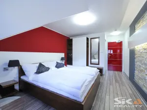 Prodej ubytování, Louny, Mírové náměstí, 530 m2