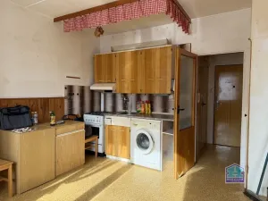 Prodej bytu 1+1, Plzeň - Doubravka, Popelnicová, 36 m2