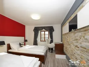 Prodej restaurace, Louny, Mírové náměstí, 530 m2