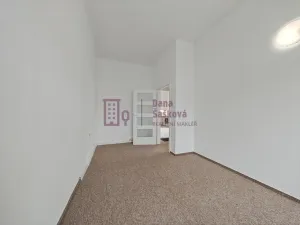 Pronájem bytu 3+kk, Jindřichův Hradec - Jindřichův Hradec II, Sládkova, 61 m2