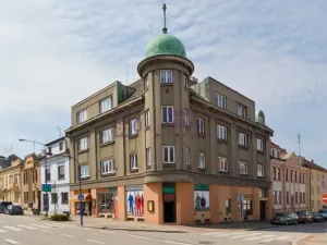 Pronájem bytu 3+kk, Jindřichův Hradec - Jindřichův Hradec II, Sládkova, 61 m2