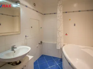 Pronájem bytu 2+kk, Hradec Králové - Nový Hradec Králové, Jana Masaryka, 56 m2