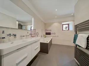 Prodej rodinného domu, Kunžak - Valtínov, 401 m2