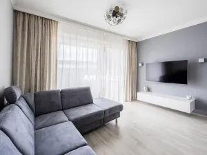 Pronájem bytu 2+kk, Praha - Vysočany, Strnadových, 56 m2
