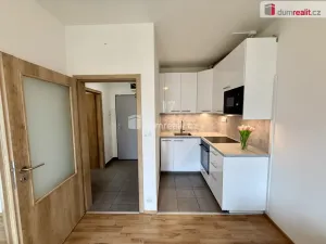 Pronájem bytu 2+kk, Kralupy nad Vltavou - Lobeček, Cesta brigádníků, 35 m2