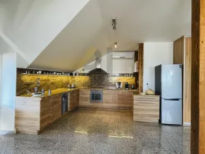 Prodej komerční nemovitosti, Břeclav, Široký dvůr, 1700 m2