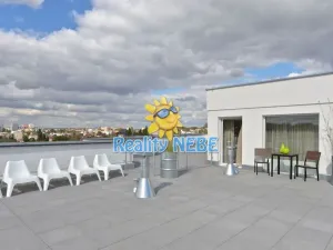 Pronájem bytu 1+kk, Praha - Hostivař, Hornoměcholupská, 26 m2