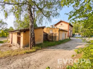 Prodej garáže, Vráž, 109 m2
