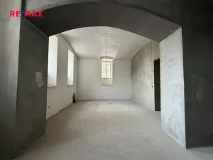 Pronájem obchodního prostoru, Praha - Nové Město, Koubkova, 89 m2