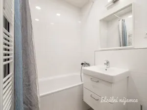 Pronájem bytu 2+kk, Praha - Střešovice, Patočkova, 53 m2