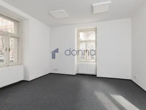 Pronájem kanceláře, Praha, Blanická, 49 m2