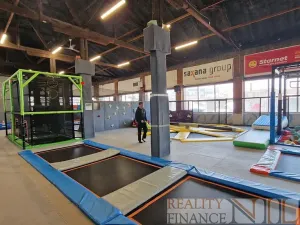 Pronájem skladu, Plzeň, 1074 m2