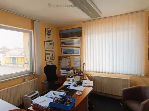 Prodej obchodního prostoru, České Budějovice - České Budějovice 4, Hlinská, 440 m2