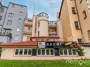 Prodej bytu 2+1, Praha - Karlín, Sokolovská, 72 m2