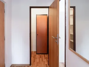 Prodej bytu 3+1, Praha - Kobylisy, Jelínkova, 63 m2