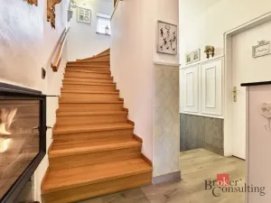 Prodej rodinného domu, Kolová, 180 m2