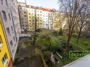 Prodej bytu 1+1, Praha - Nusle, V Horkách, 44 m2