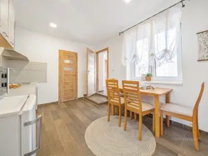 Prodej ubytování, Valtice, 21. dubna, 111 m2