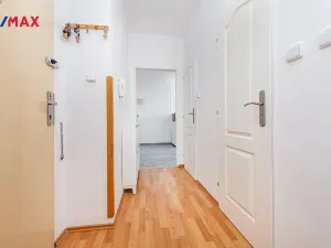 Prodej bytu 2+1, Praha - Letňany, Vítkovická, 51 m2