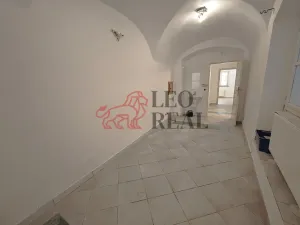 Prodej obchodního prostoru, Praha - Malá Strana, Břetislavova, 152 m2