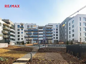 Pronájem bytu 2+kk, Praha - Modřany, Kolmanova, 56 m2