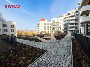 Pronájem bytu 2+kk, Praha - Modřany, Kolmanova, 56 m2