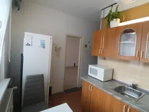 Pronájem bytu 2+1, Karlovy Vary, Krymská, 54 m2