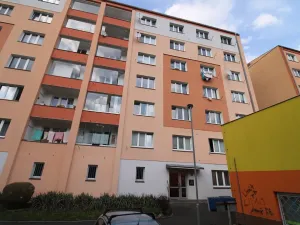 Pronájem bytu 2+1, Karlovy Vary, Krymská, 54 m2