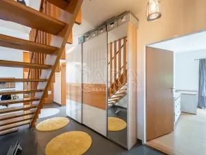 Prodej rodinného domu, Statenice, Ke Kulnám, 191 m2