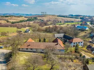 Prodej zemědělské usedlosti, Radonín, 185 m2