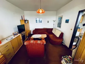 Prodej bytu 1+1, Krupka - Maršov, Karla Čapka, 36 m2