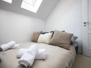 Pronájem bytu 3+kk, Praha - Nové Město, Biskupská, 50 m2