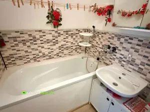 Prodej bytu 2+1, Kynšperk nad Ohří, náměstí SNP, 42 m2